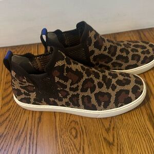 Rothy’s bootie - leopard print. Like new condition.